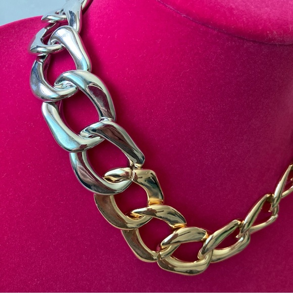 Set of Necklace and Bracelet Gold Tone And Silver | Lightweight | New No Tages - Picture 4 of 11